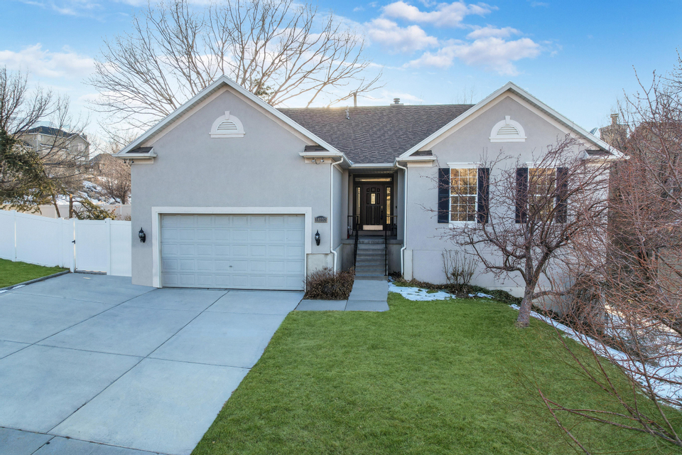 House For Rent at 14092 New Saddle, Draper, UT 84020