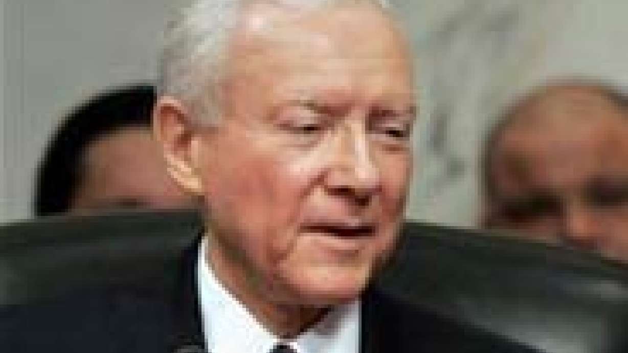 Cousin to Challenge Hatch for Senate