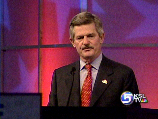 Secretary of U.S. Department of Veteran Affairs Rallies Vets