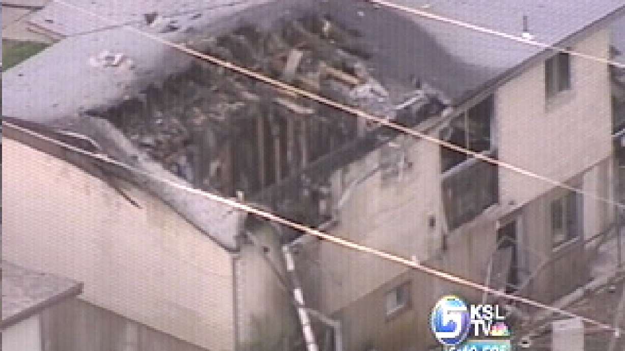 Plane Crashes into Roy Home