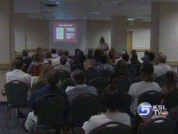 Hundreds Turn Out for Training to Help Evacuees