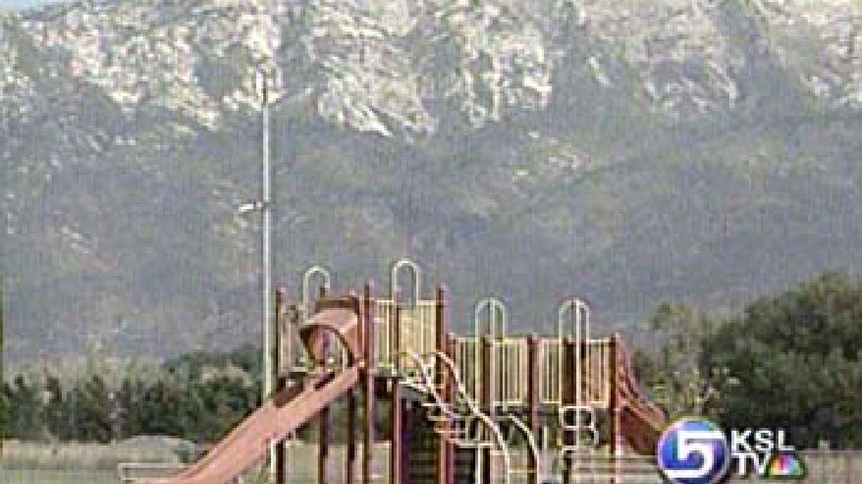 Cell Phone Tower at School Has Some Parents Upset