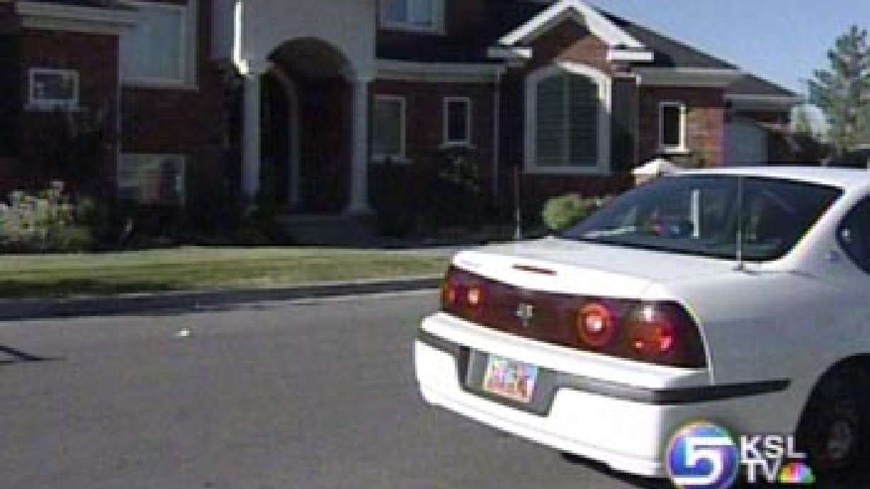 Man Robs House While Owners Are Home