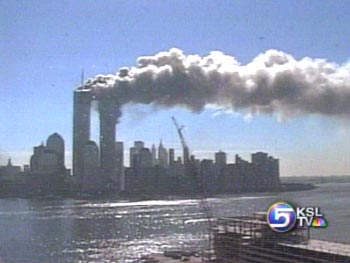 NY Firefighter Who Survived 9/11 Addresses Crowd