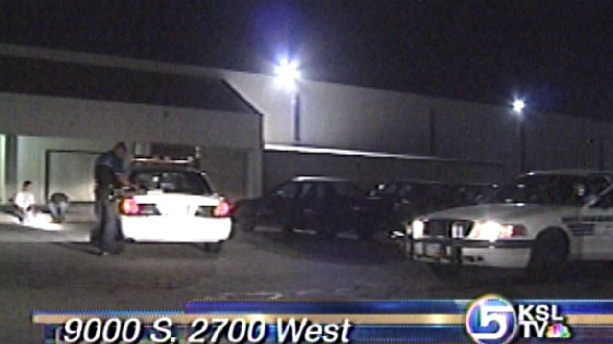 Thieves Steal From Skateboarders