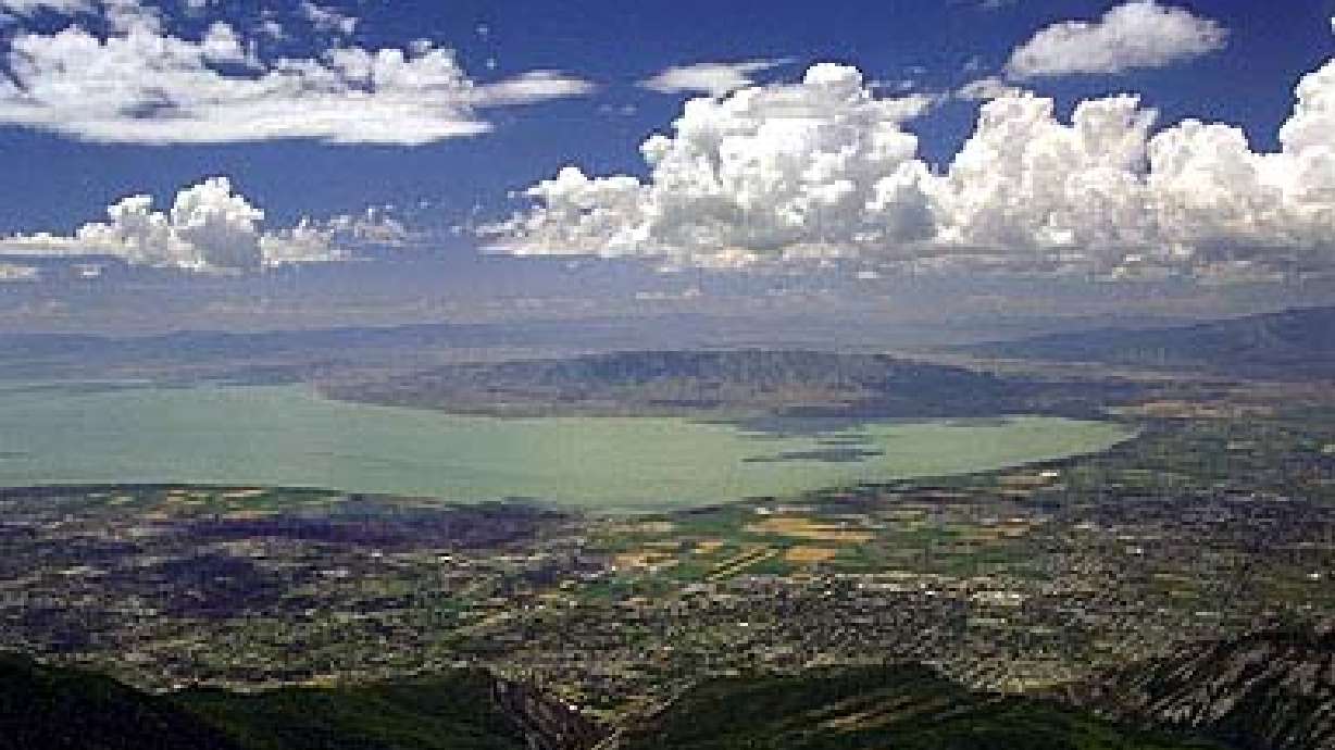 Groups Discuss the Future Of Utah Lake
