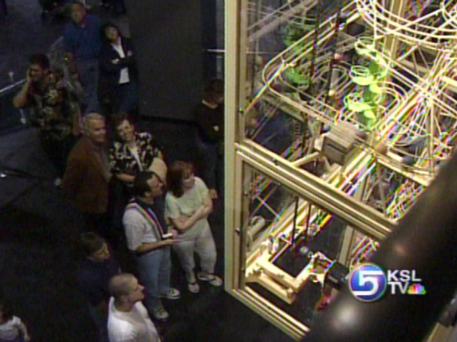 Moving Sculpture Unveiled at Planetarium