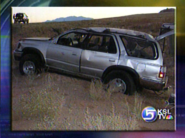 Vehicle Carrying Illegal Immigrants Crashes