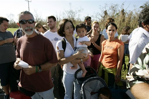 Utahns Struggling to Get Out of Cancun
