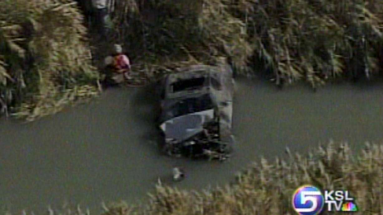 Speeding Car Ends up in Canal