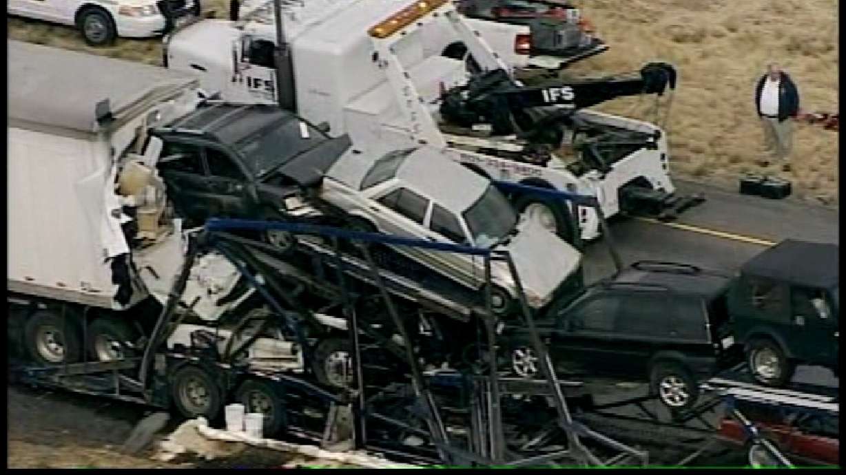 Accident on I-15 Kills Two