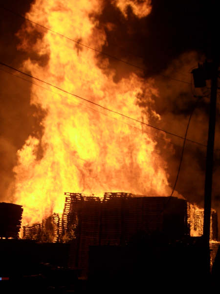 Four Alarm Fire Destroys Smithfield Business