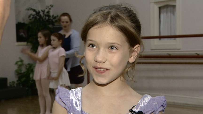 Nine-Year Old Doesn't Let Prosthetic Leg Stand in Her Way