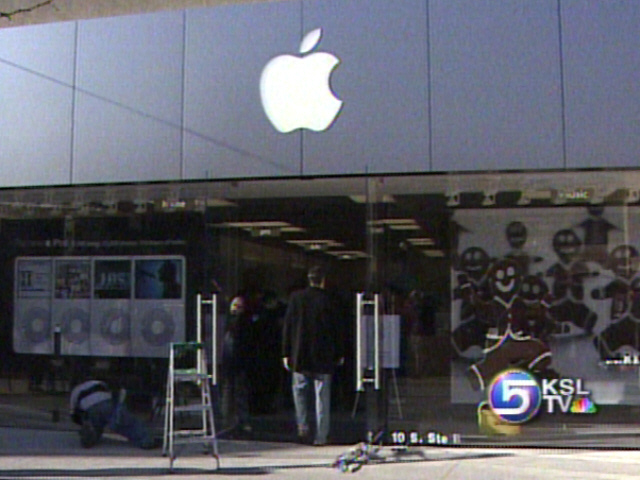 First Utah Apple Store Opens