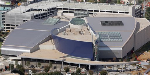 The new Georgia Aquarium being built is shown Thursday, Oct. 27, 2005 in Atlanta. (AP Photo/John Bazemore)