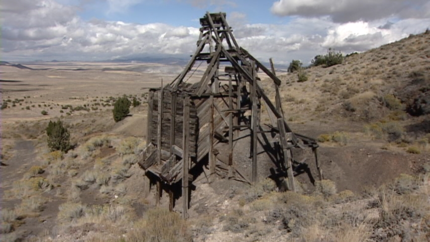 The Legend of the Drum Mountains