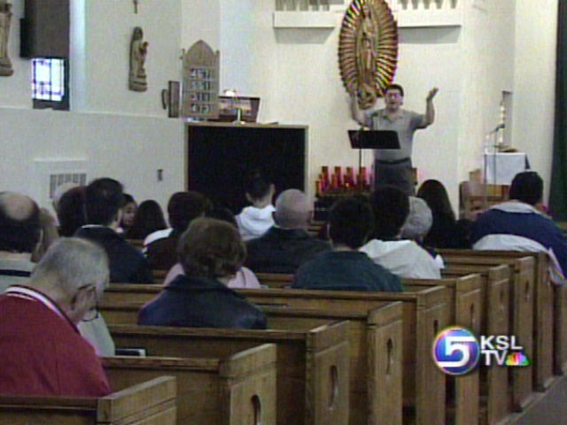 Utahns Give Thanks at Church Services