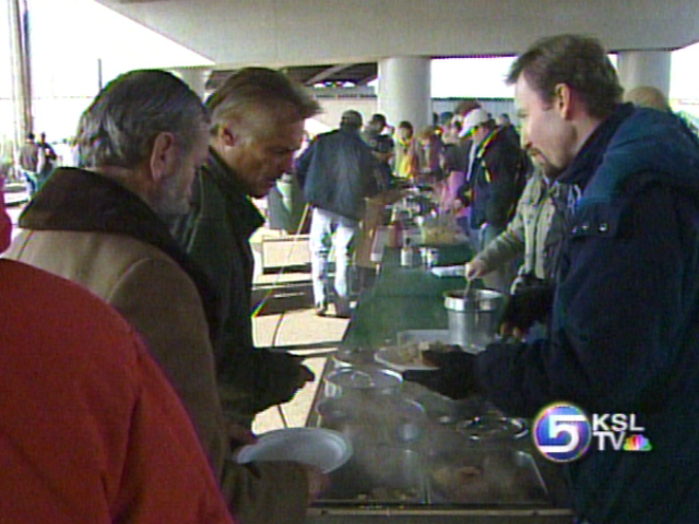 Volunteers Reach Out to Serve