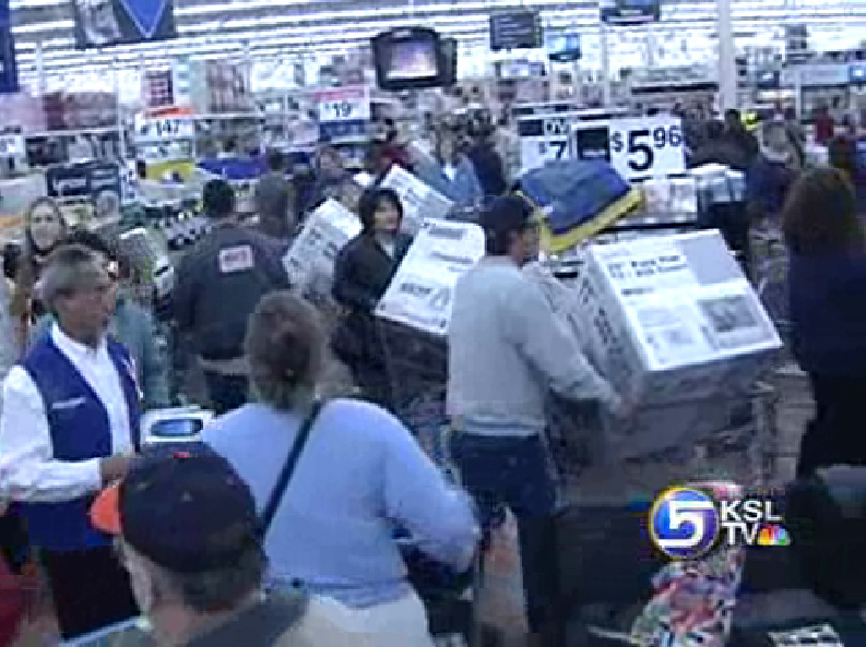 Utah Bargain Hunters Hit the Stores Early