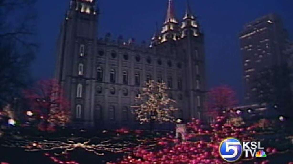 Temple Square Celebrates 40th Year of Holiday Lights