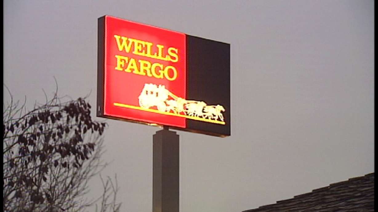 Bank Robber Takes Off With Little Loot