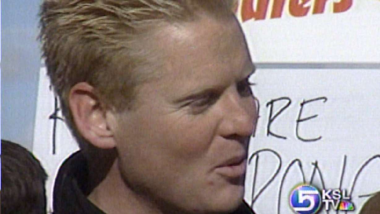 Schanze Organizes Support Rally for Himself