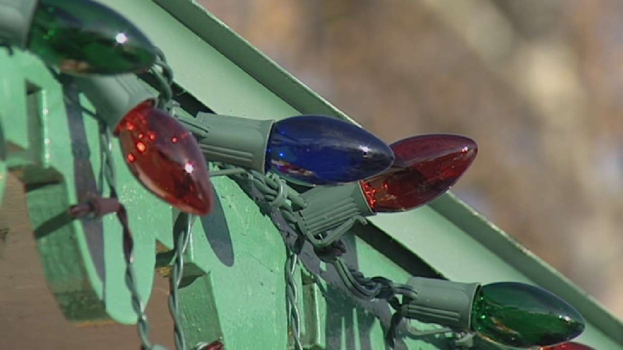 More Utahns Having Christmas Lights Professionally Installed