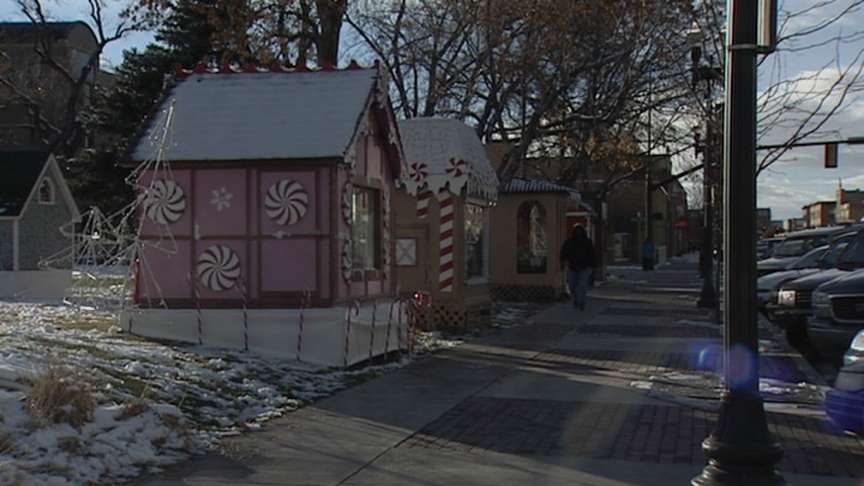 Some Cities Spend Thousands on Christmas Decorations