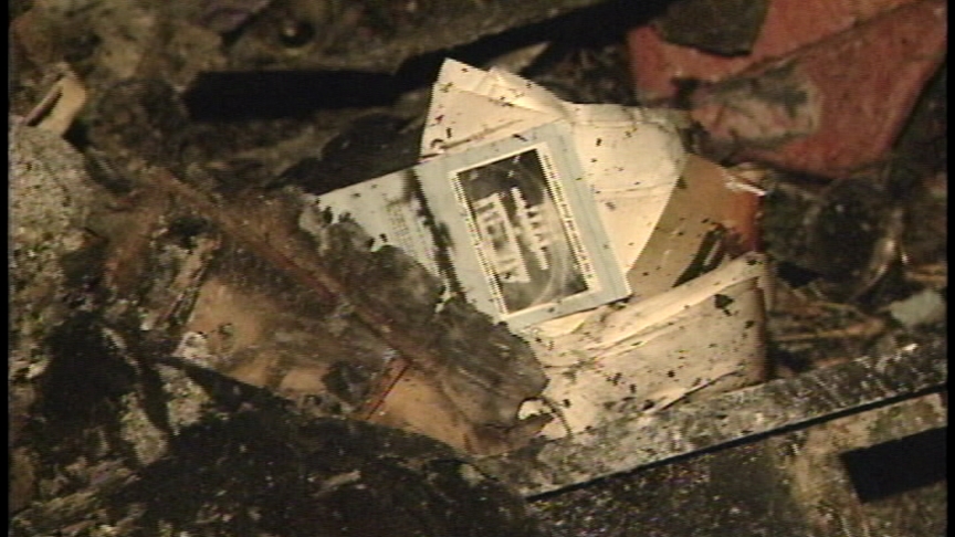 Man Escapes House Fire in Riverton