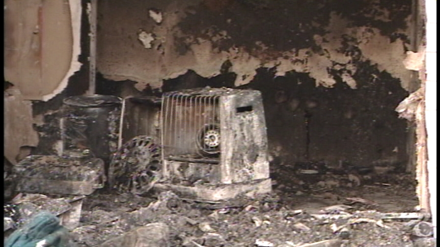 Man Escapes House Fire in Riverton