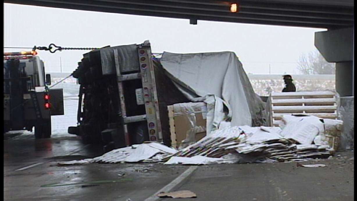 Semi Rollover on Eastbound 201 Closes Ramp