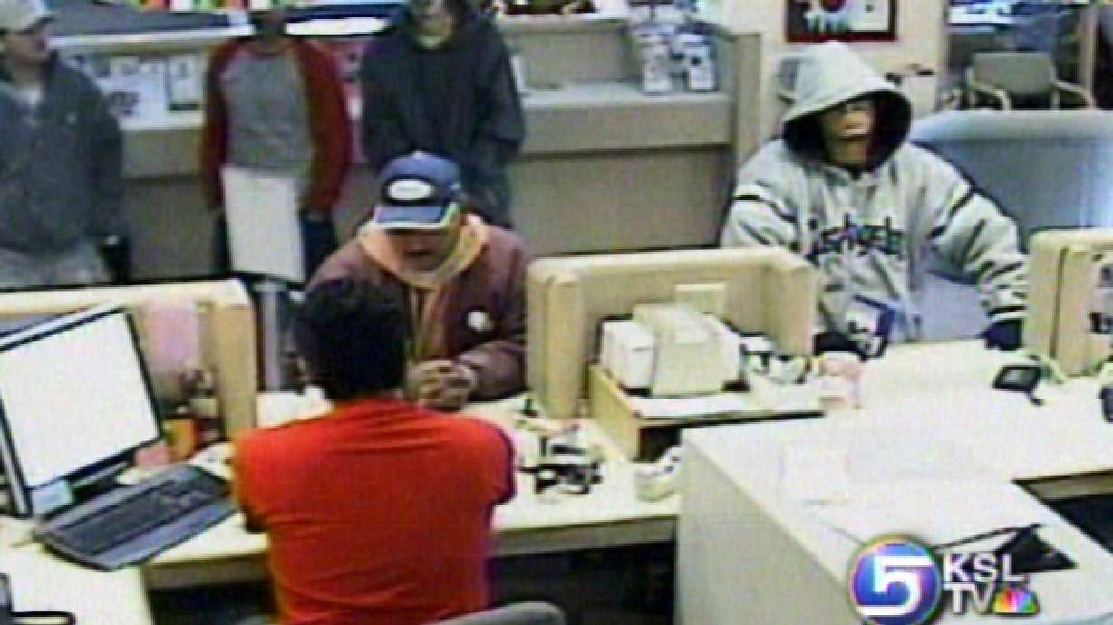 Police Looking for Bank Robber