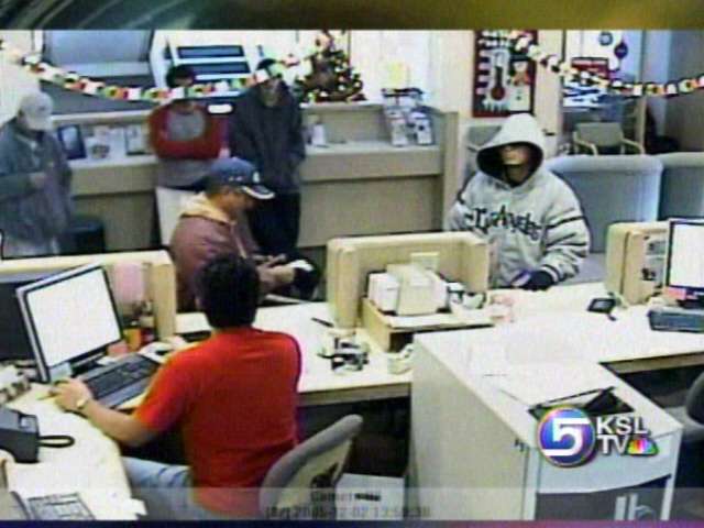 Police Looking for Bank Robber
