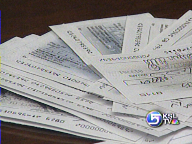 Mom, Two Daughters Involved in Phony Check Operation