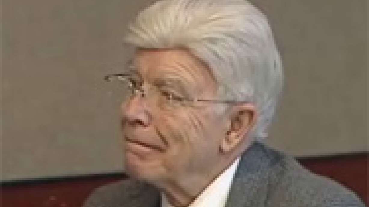 Founder of Shakespearean Festival Changes Roles