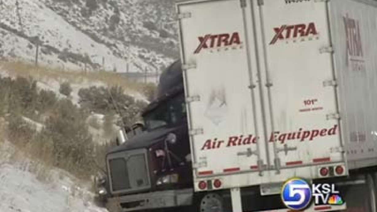 Over 30 Vehicles Wreck On I-80 Near Utah-Wyoming Border