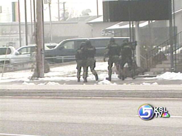 Man Arrested After Standoff Had Threatened SL Mayor