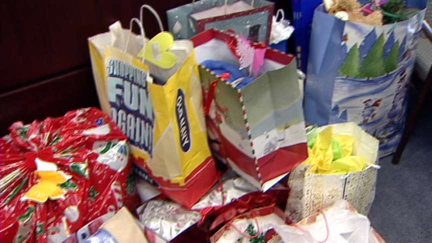 Gifts Delivered to Elderly Utahns