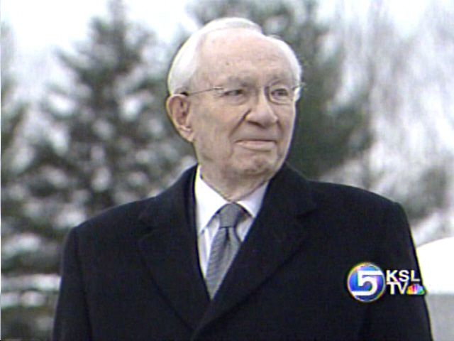 President Hinckley Travels to Vermont for Joseph Smith's Birthday