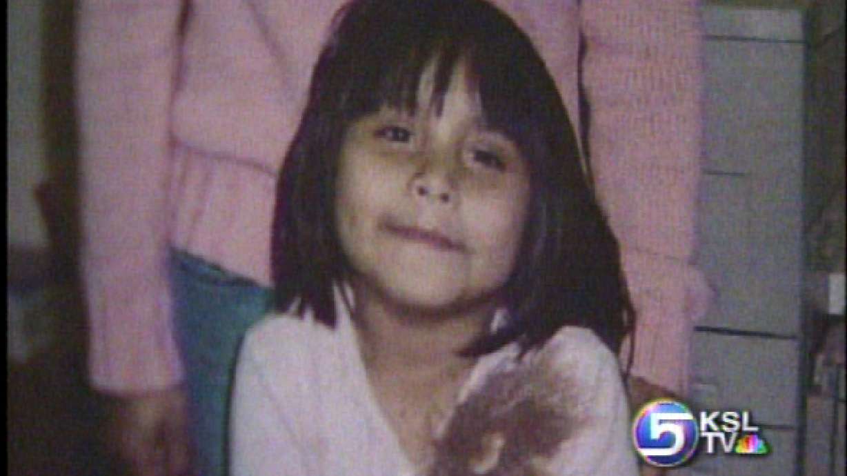 Tot Found Wandering Returned to Mother's Custody