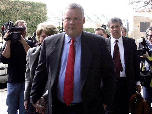 Ex-Enron Accountant Pleads Guilty to Fraud