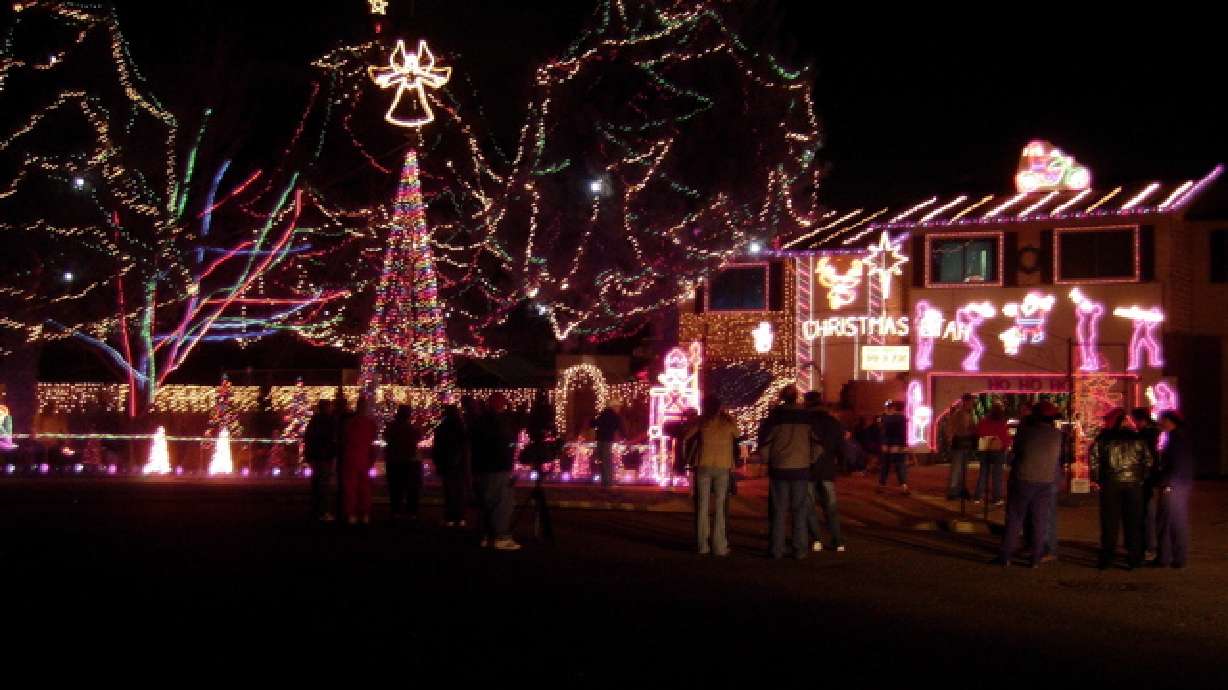 'Christmas Utah' Named World's Best Home Lighting Display