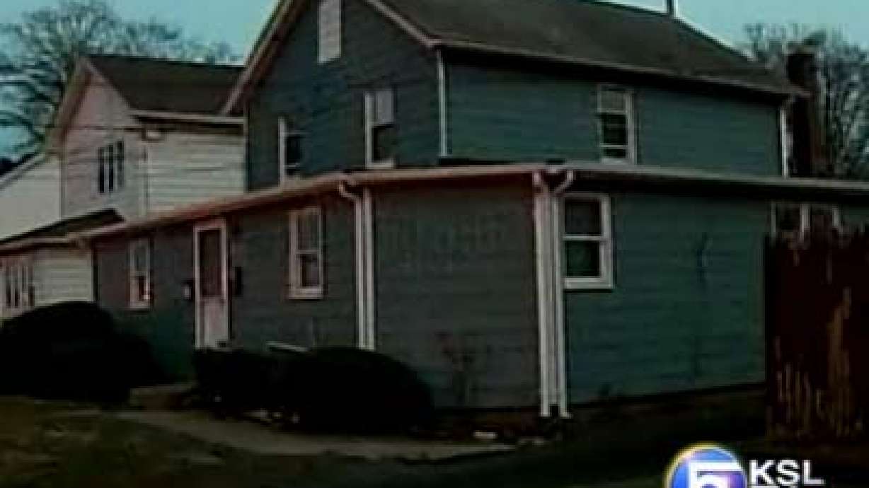 Police Find Drunk Toddler in Babysitters Care