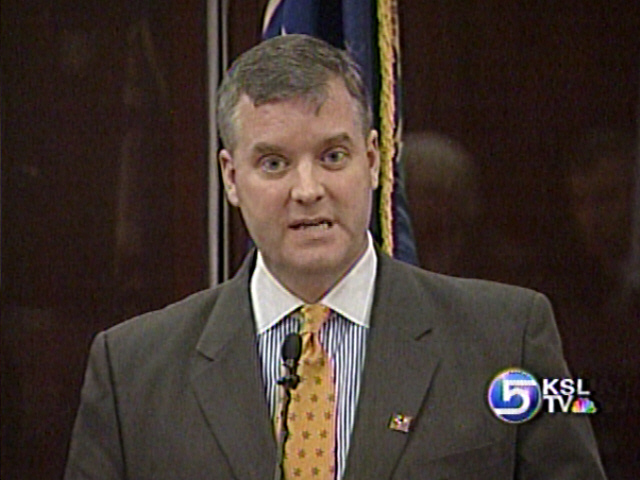 Some claim mayor's veto opens door to tax cut