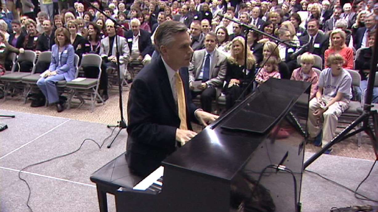 Gov. Huntsman Joins Jam Session on Stage