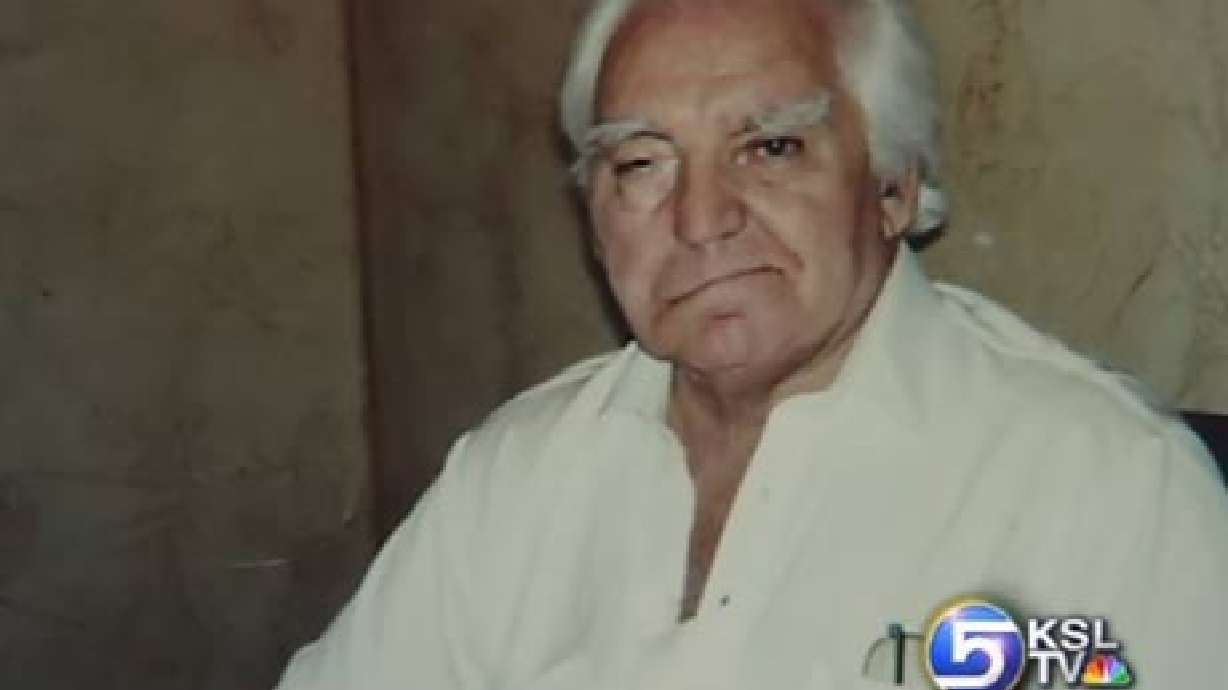 Police Looking For Car, Suspects in Holladay Murder Case