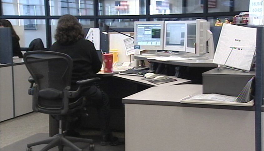 911 Dispatch Center Shuts Down Computers for a Time