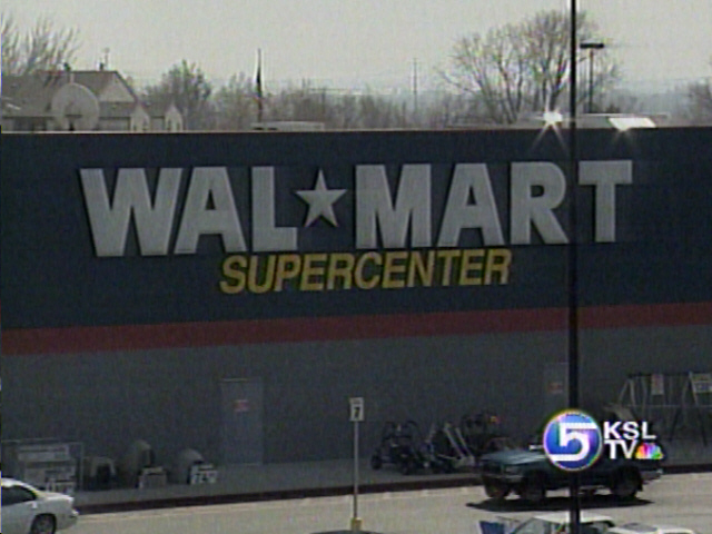 Greenspan Wants to Stop Wal-Mart from Opening Bank