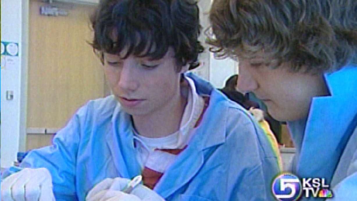 High School Students Offered Health Field Classes