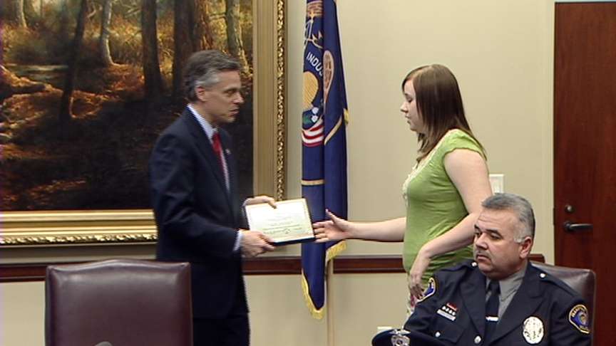 Gov. Huntsman Honors Life-Saving Teens